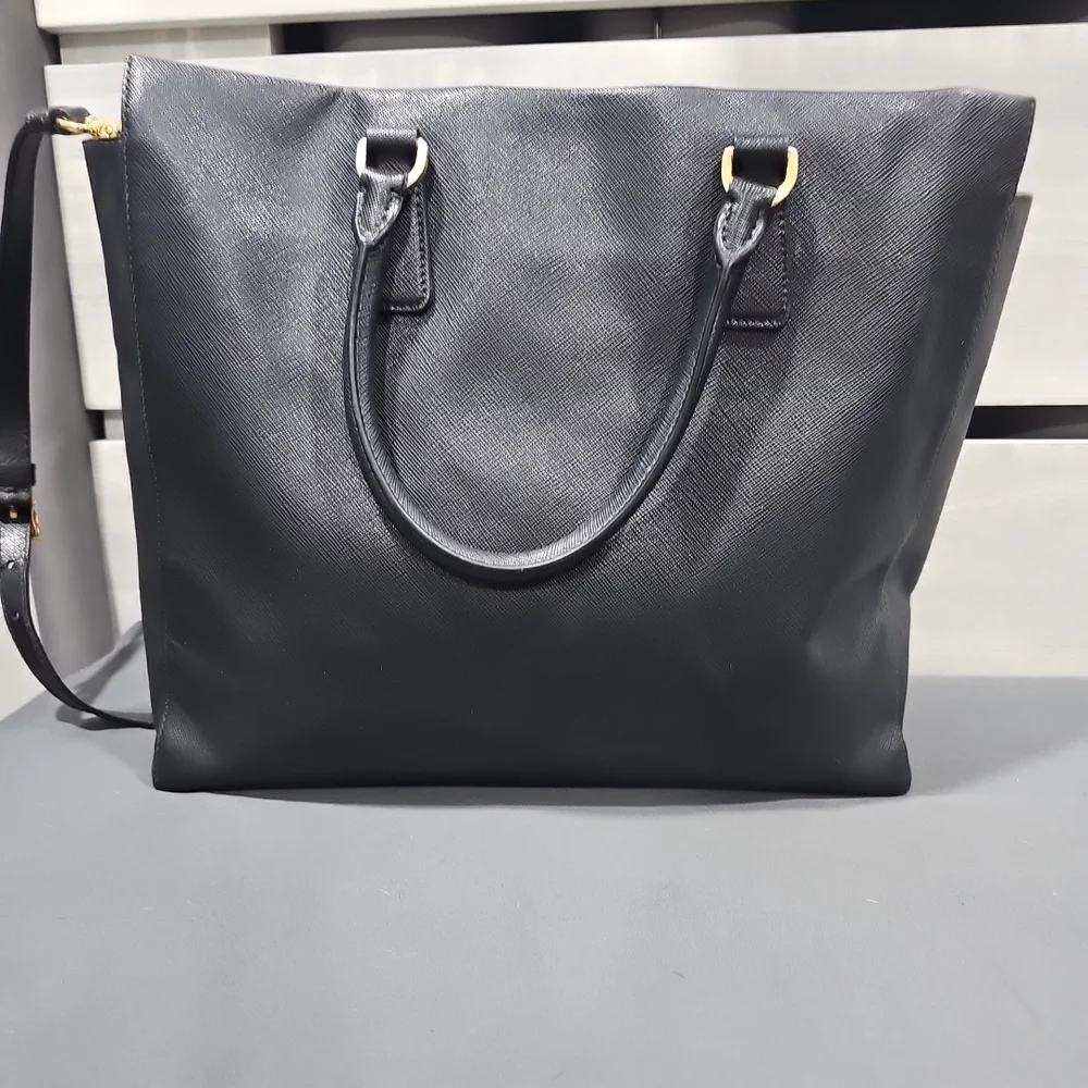 Black leather Prada Galleria Saffiano Lux tote bag - Picture 3 of 7